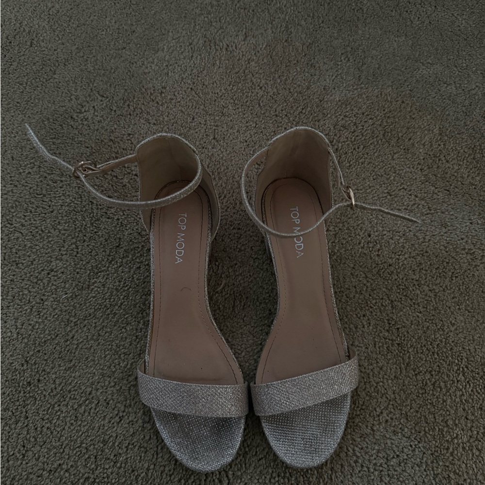 TOP Moda Women's Glittering Silver Heels